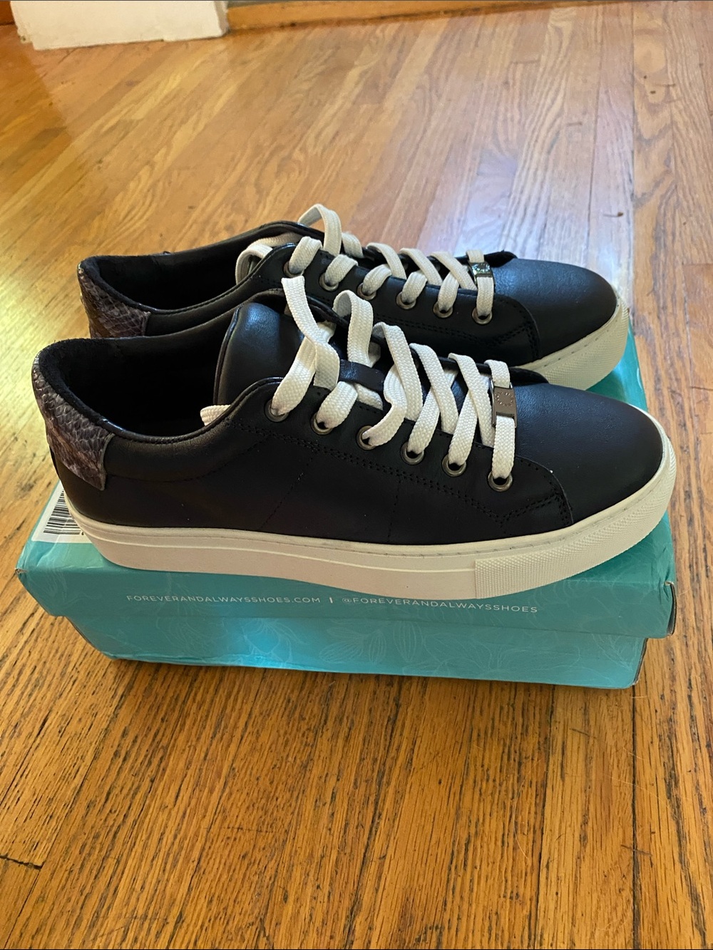 LAST CALL! MODA in Pelle black leather sneakers